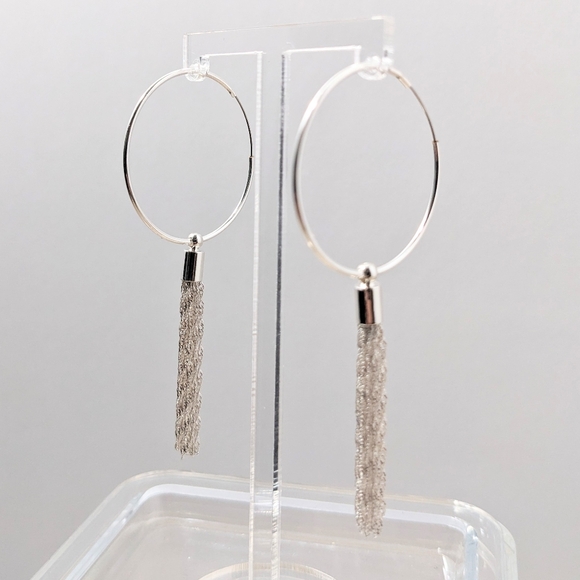Chic Silver Tassel Hoop Earrings - Picture 2 of 2